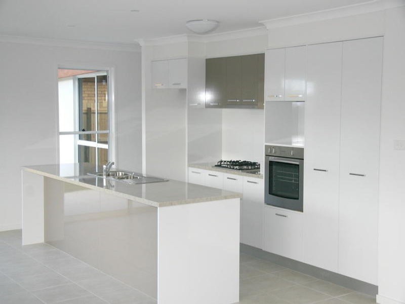 12 Cumberland Crescent, Meridan Plains QLD 4551