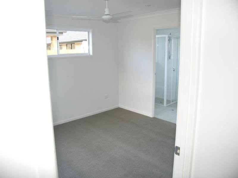 12 Cumberland Crescent, Meridan Plains QLD 4551