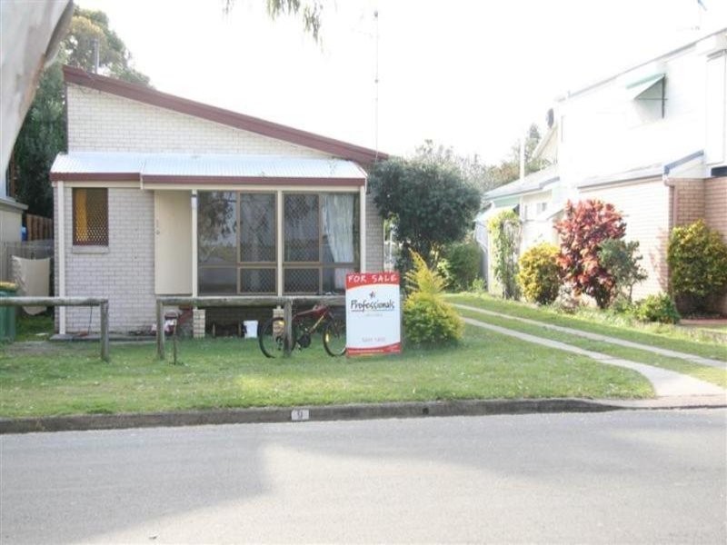 9 Lamerough Parade, Golden Beach QLD 4551