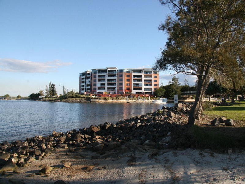 9 Lamerough Parade, Golden Beach QLD 4551
