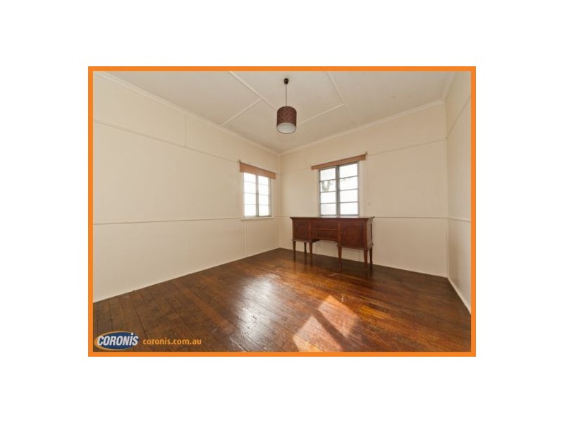 10 Kennedy Parade, Golden Beach QLD 4551