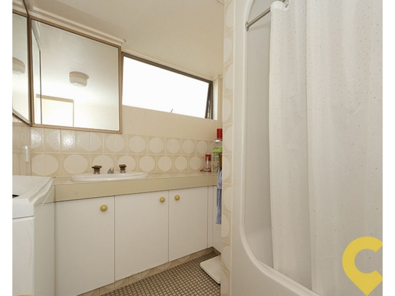 4/13 Landsborough Parade, Golden Beach QLD 4551