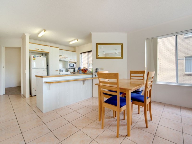 2/60 The Esplanade, Golden Beach QLD 4551
