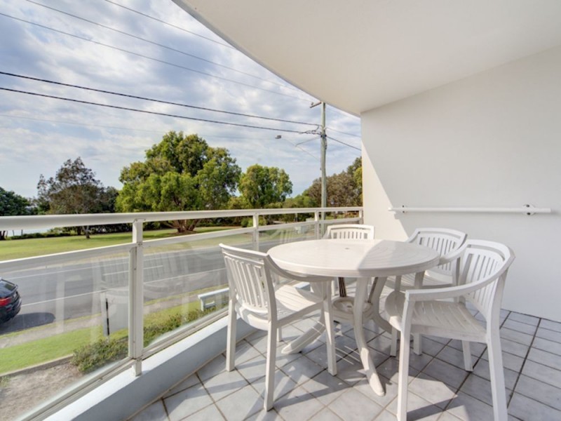 2/60 The Esplanade, Golden Beach QLD 4551