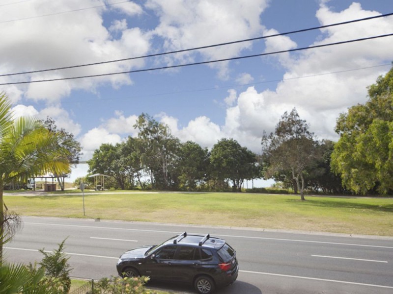 2/60 The Esplanade, Golden Beach QLD 4551