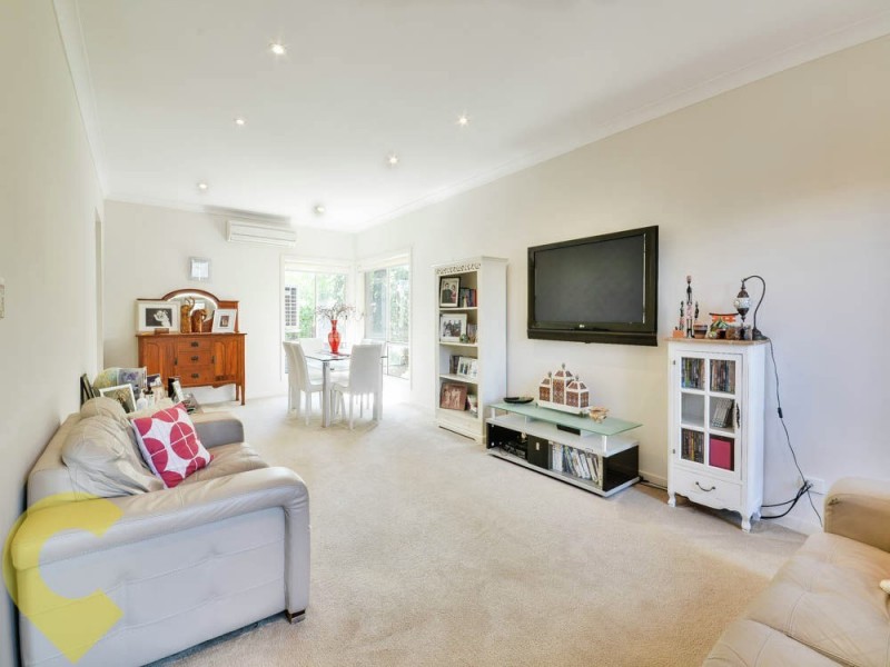 25 Little Mountain Drive, Little Mountain QLD 4551