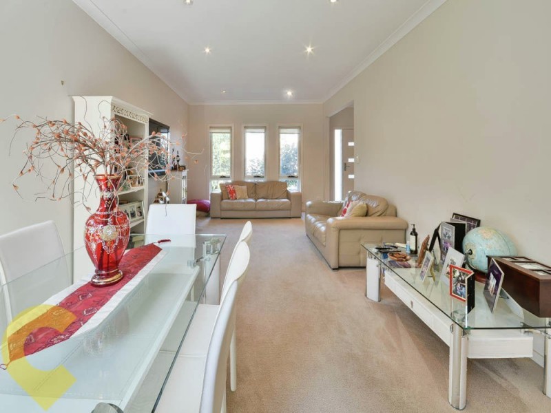 25 Little Mountain Drive, Little Mountain QLD 4551