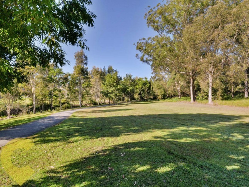 25 Little Mountain Drive, Little Mountain QLD 4551