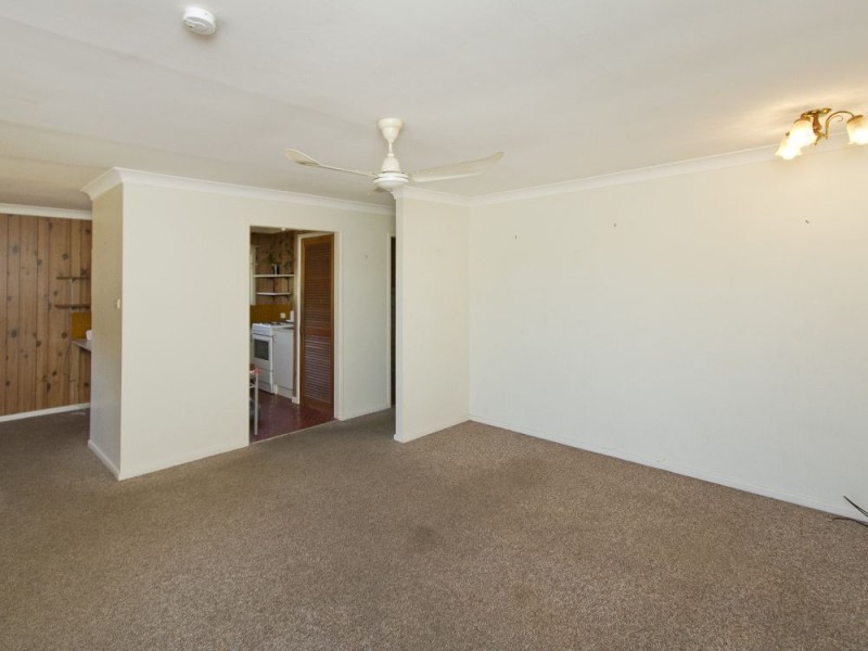 4 Maryann Street, Golden Beach QLD 4551