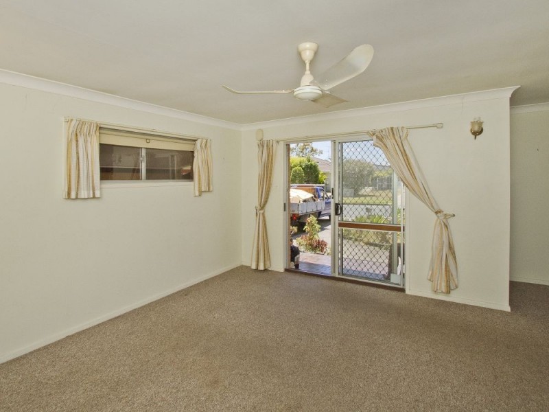 4 Maryann Street, Golden Beach QLD 4551