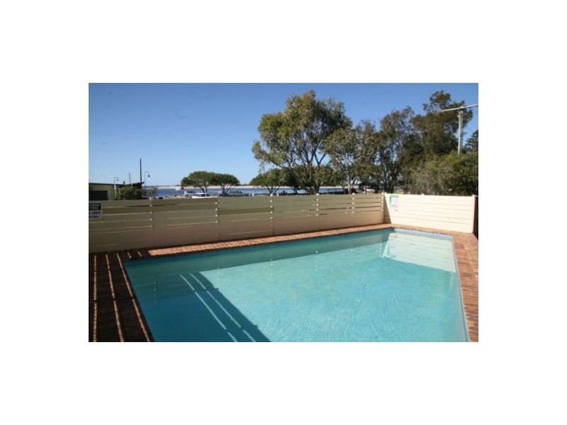 9/13 Landsborough Parade, Golden Beach QLD 4551
