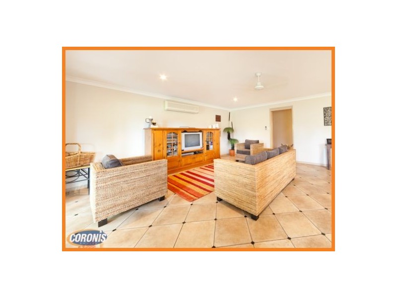 3 Valley View Court, Little Mountain QLD 4551
