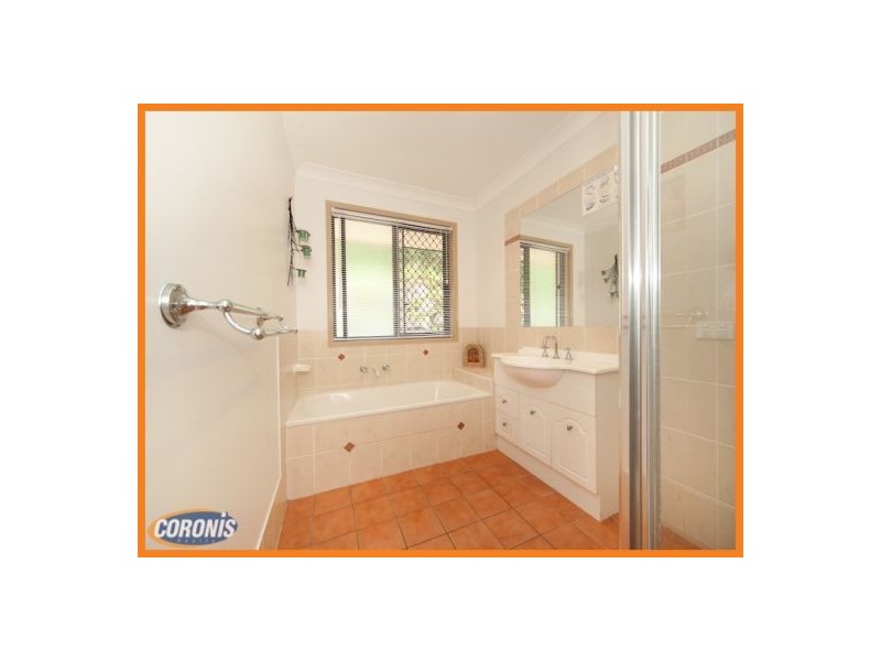 3 Valley View Court, Little Mountain QLD 4551