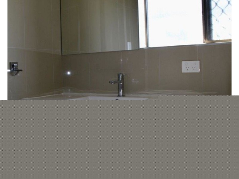 2/18 Matilda Cres, Battery Hill QLD 4551