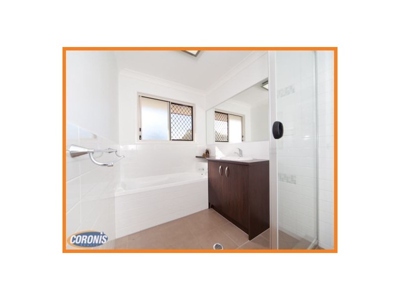 9 Greensboro Place, Little Mountain QLD 4551