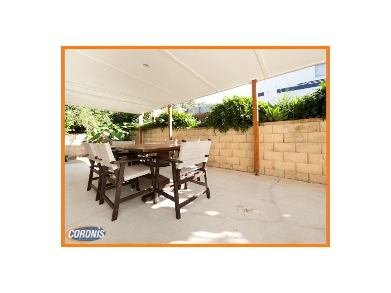 9 Greensboro Place, Little Mountain QLD 4551