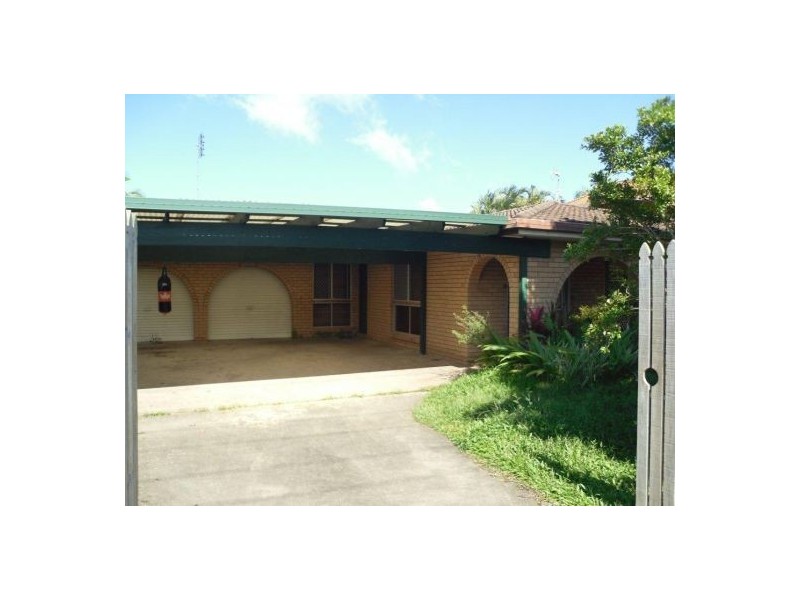 72  Beerburrum Street, Dicky Beach QLD 4551