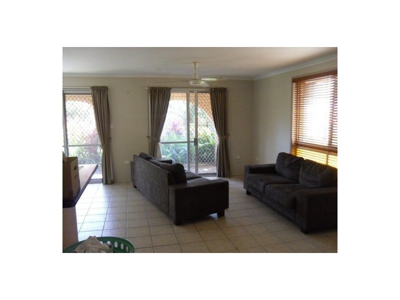 72  Beerburrum Street, Dicky Beach QLD 4551