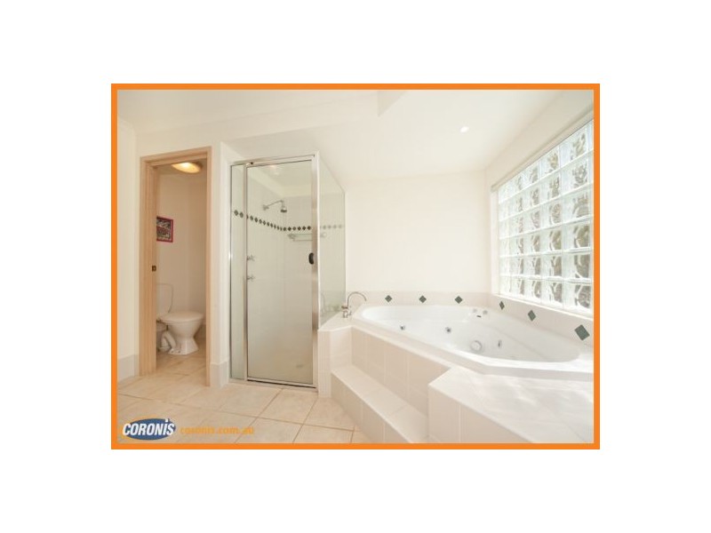 14 Schnappering Close, Pelican Waters QLD 4551