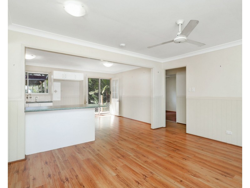 15 Grey Gum Drive, Little Mountain QLD 4551