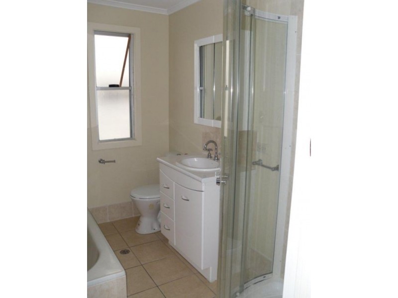 3 Mahia Terrace, Kings Beach QLD 4551