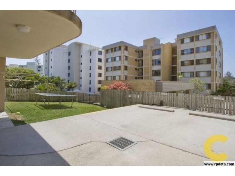 2/26 Moreton Parade, Kings Beach QLD 4551