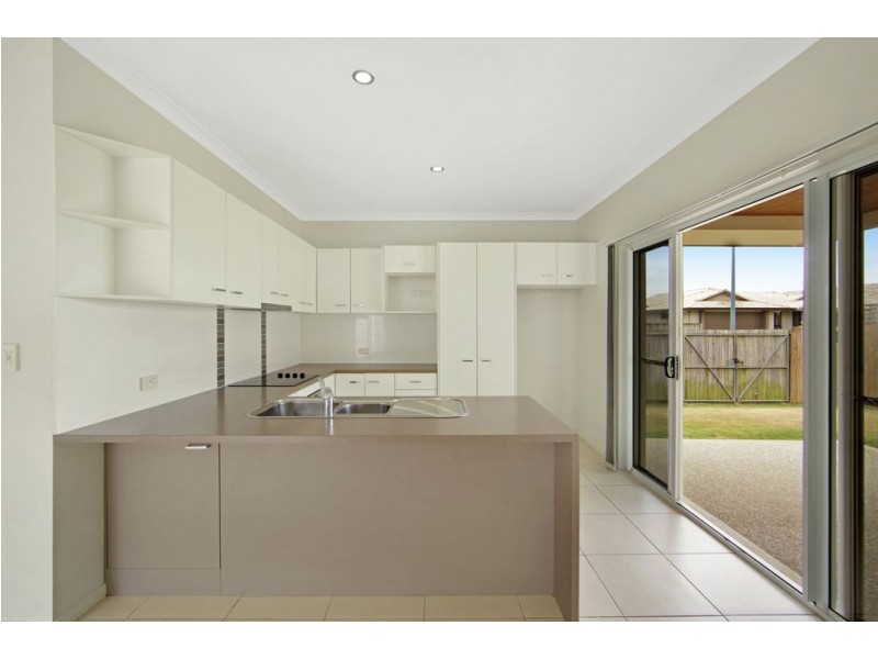 33 Northcote Crescent, Caloundra West QLD 4551
