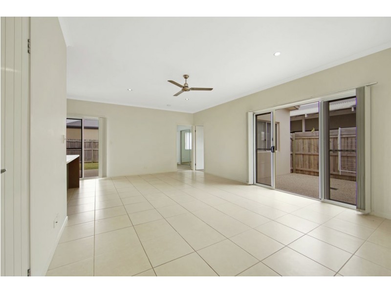 33 Northcote Crescent, Caloundra West QLD 4551