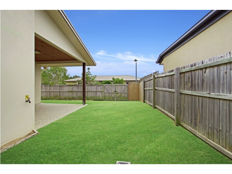 33 Northcote Crescent, Caloundra West QLD 4551