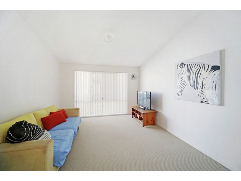 35 Elvena Circuit, Little Mountain QLD 4551