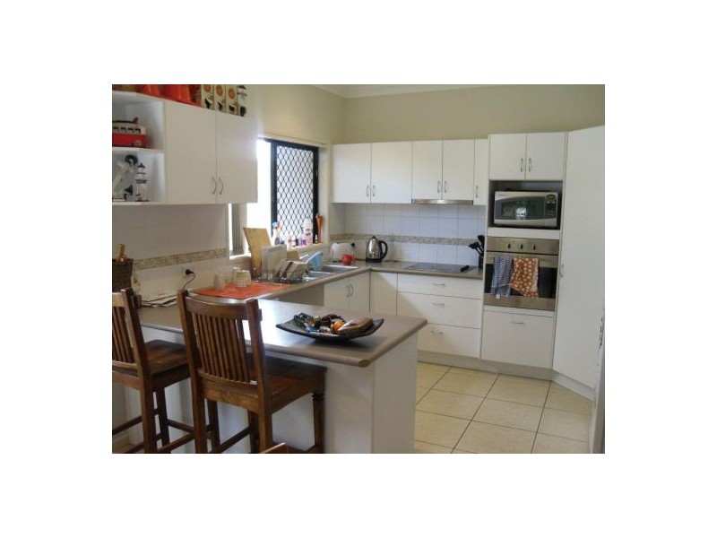 2/6 Borland Street, Caloundra QLD 4551