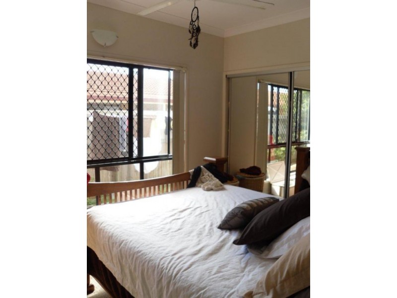 2/6 Borland Street, Caloundra QLD 4551