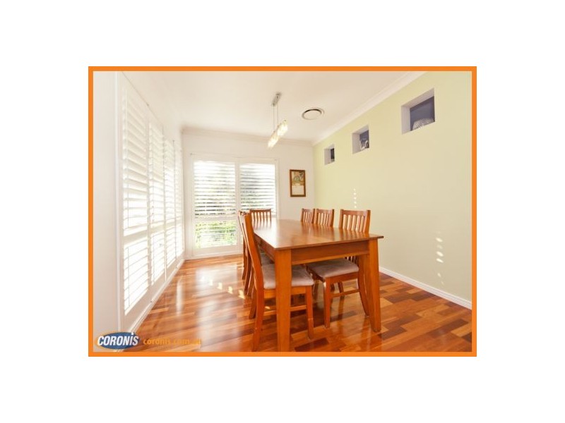 10 Hillview Crescent, Little Mountain QLD 4551