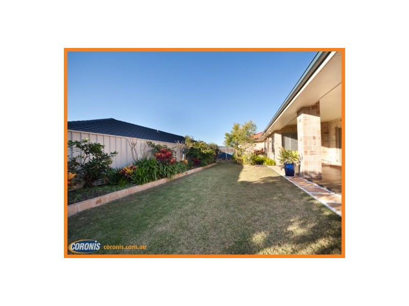 10 Hillview Crescent, Little Mountain QLD 4551