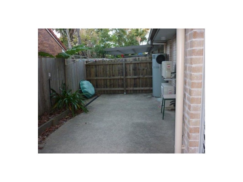 4/83 Beerwah Pde, Beerwah QLD 4519