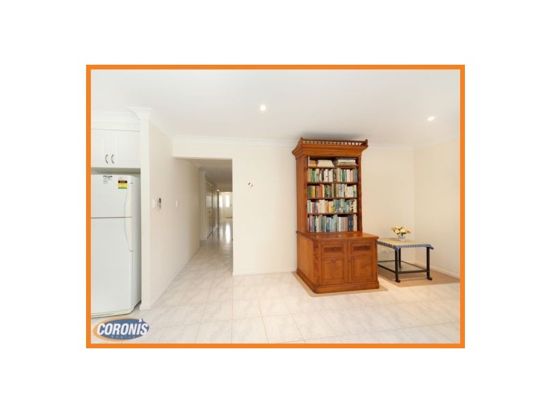 8 Clunie Street, Caloundra West QLD 4551