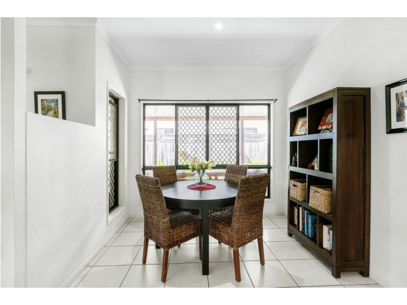 5 Brushbox Place, Meridan Plains QLD 4551