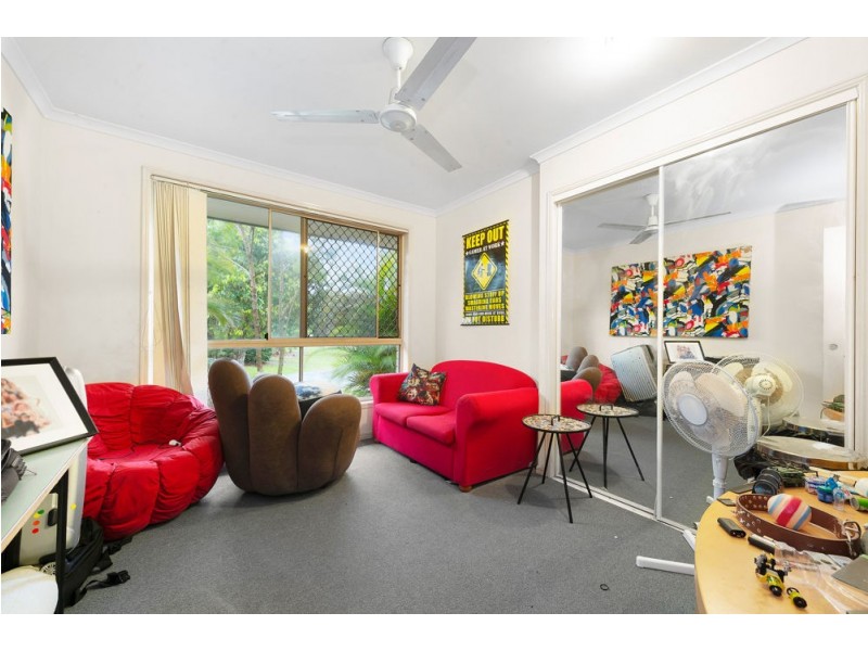 9 Redleaf Court, Currimundi QLD 4551