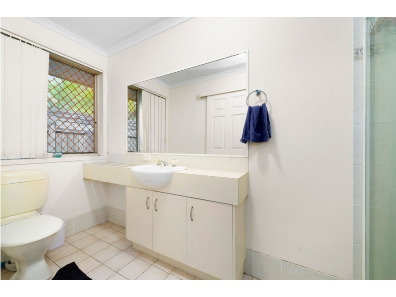 9 Redleaf Court, Currimundi QLD 4551