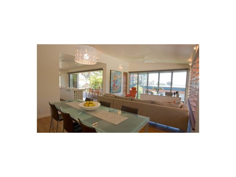 2/11 Angler Street, Noosa Heads QLD 4567