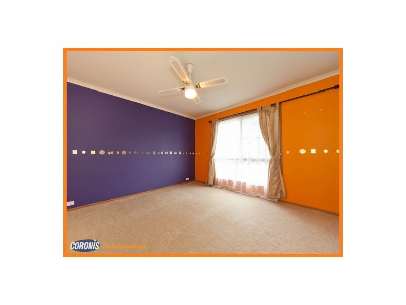 8 Pendula Place, Little Mountain QLD 4551