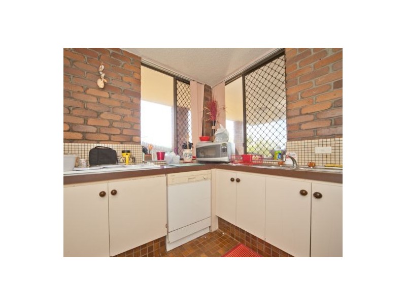 1/25 Canberra Terrace, Kings Beach QLD 4551