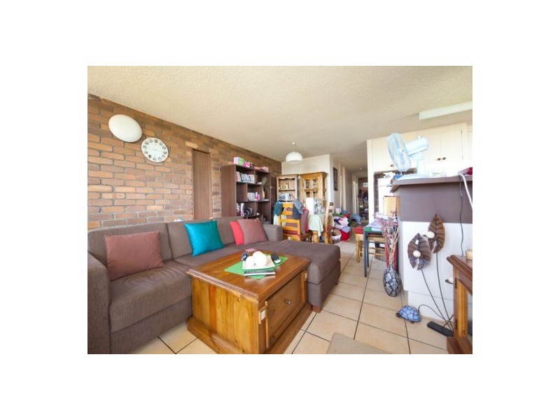 1/25 Canberra Terrace, Kings Beach QLD 4551