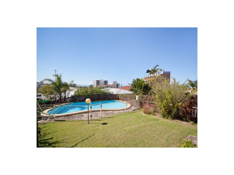 1/25 Canberra Terrace, Kings Beach QLD 4551