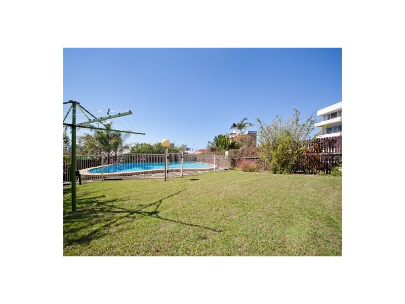 1/25 Canberra Terrace, Kings Beach QLD 4551