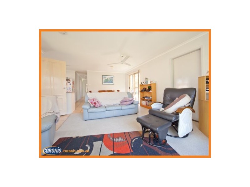 18 St Helena Street, Little Mountain QLD 4551