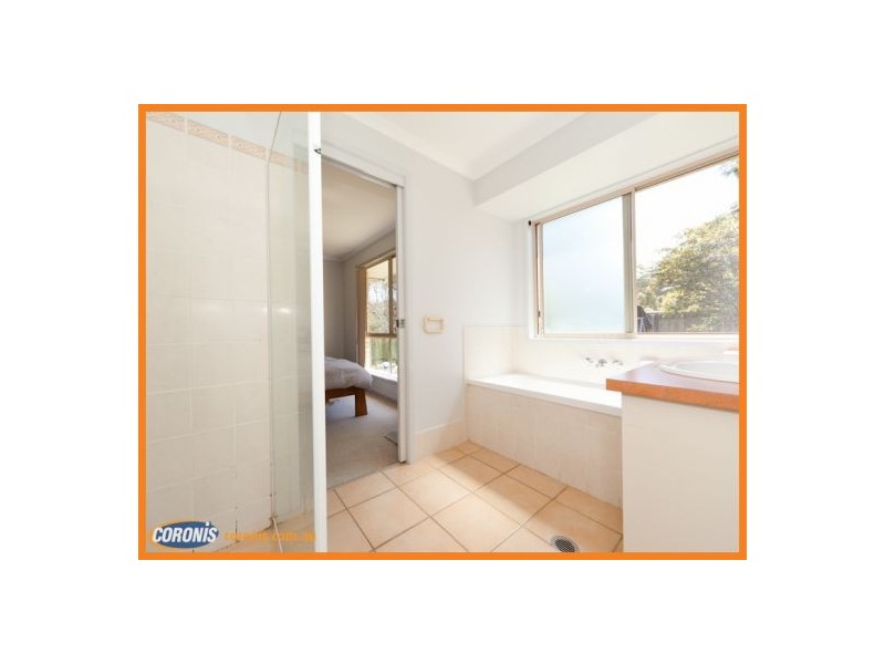 18 St Helena Street, Little Mountain QLD 4551