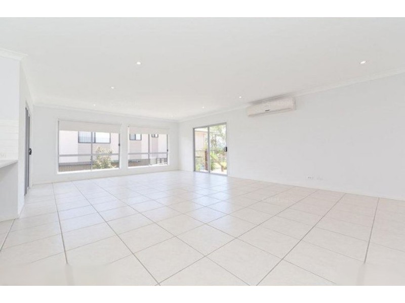 51 Turnbury Street, Little Mountain QLD 4551