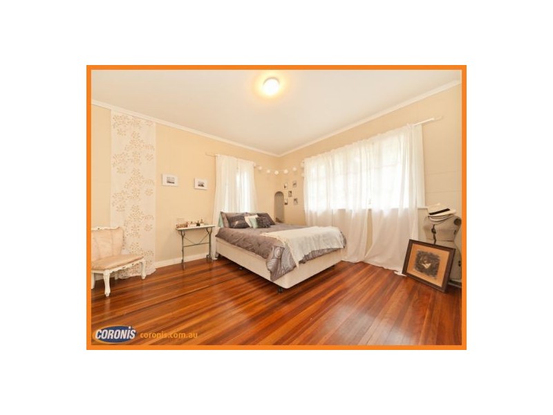 1 Burgess Street, Kings Beach QLD 4551