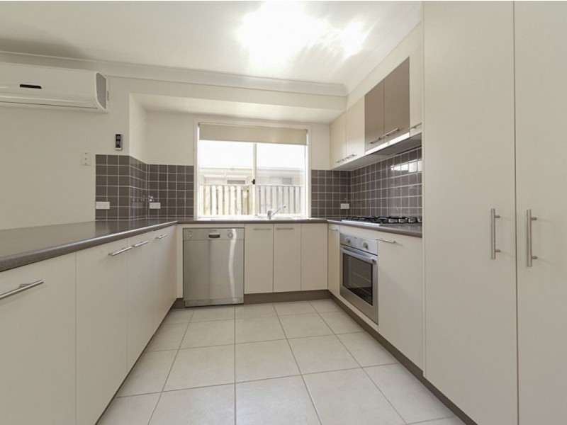 40 Elvena Cct, Little Mountain QLD 4551